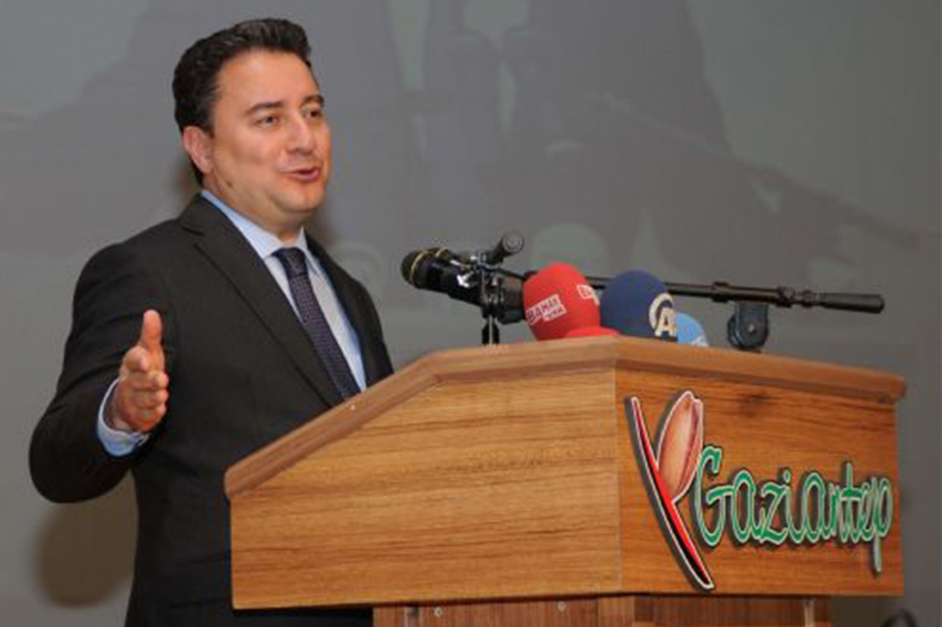 Babacan Gaziantep Ekonomi İstişare Forumu’na katıldı